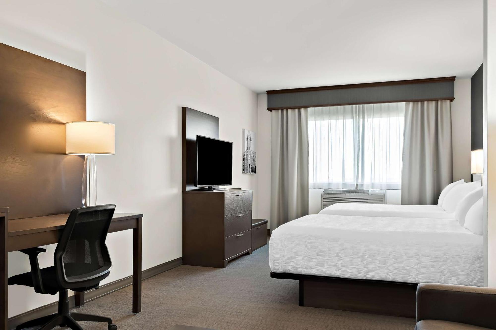 Best Western Plus Morden Екстер'єр фото