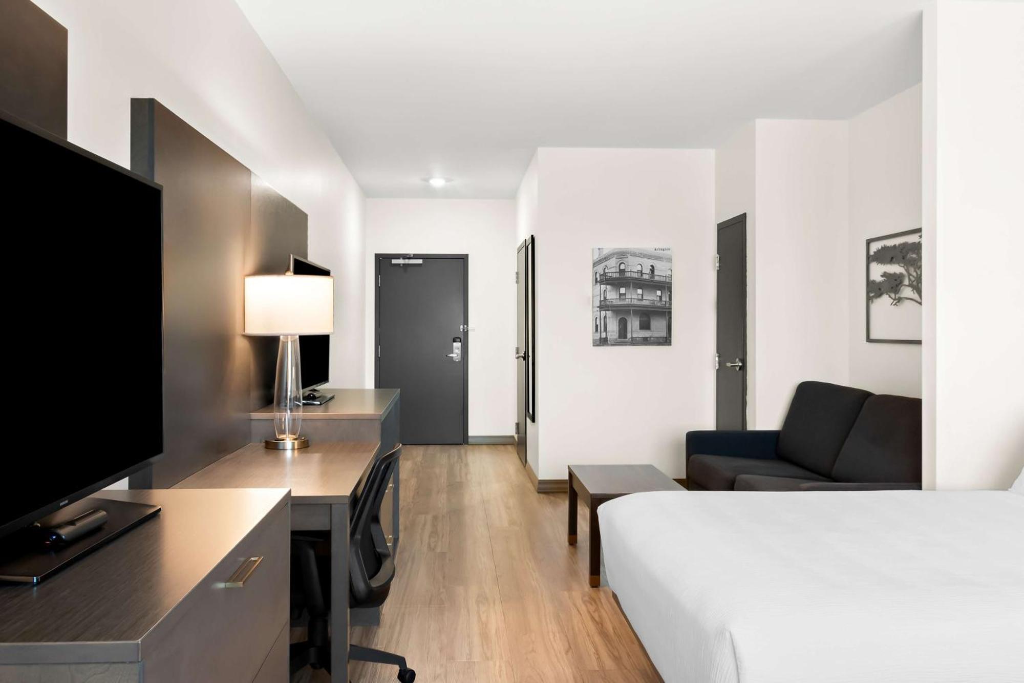 Best Western Plus Morden Екстер'єр фото